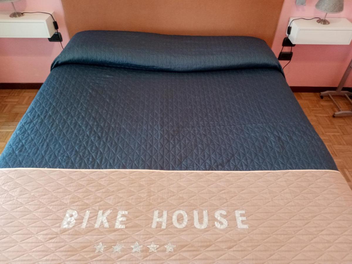 Bike House "Silver" Seriate Ngoại thất bức ảnh